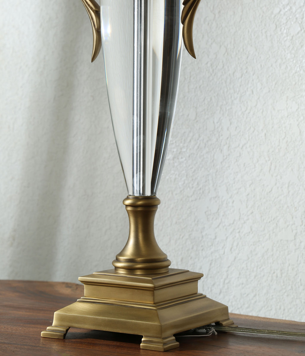 The Aurelia Crystal Lamp