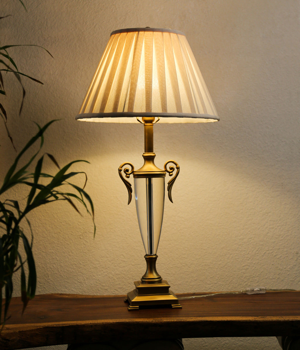 The Aurelia Crystal Lamp
