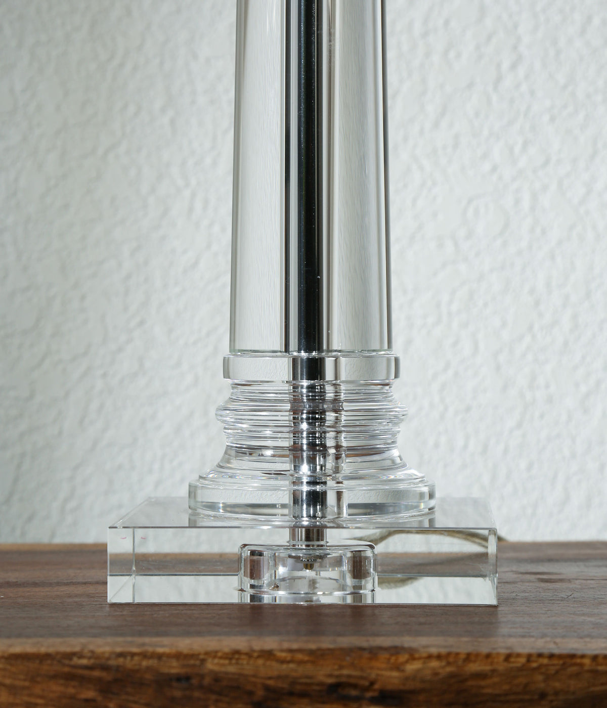 The Eclipse Column Lamp