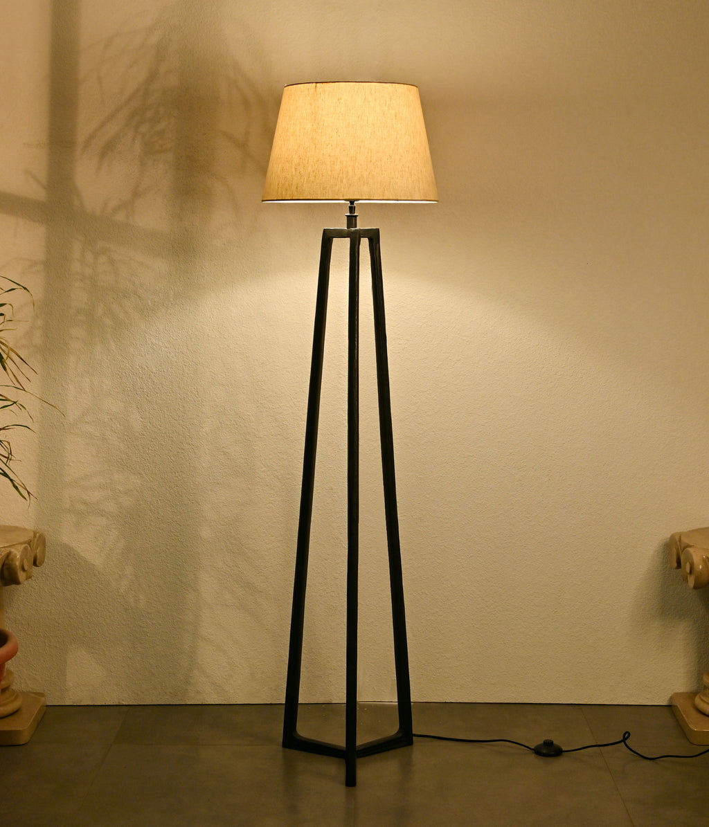 Noir Elegance Floor Lamp