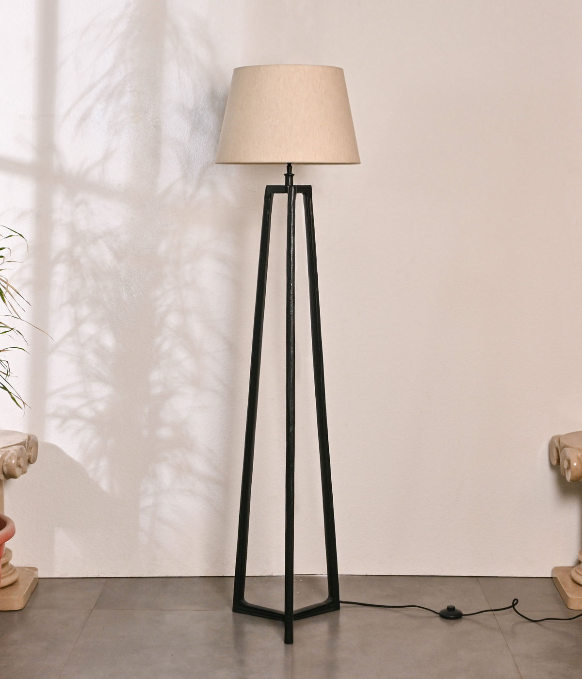 Noir Elegance Floor Lamp