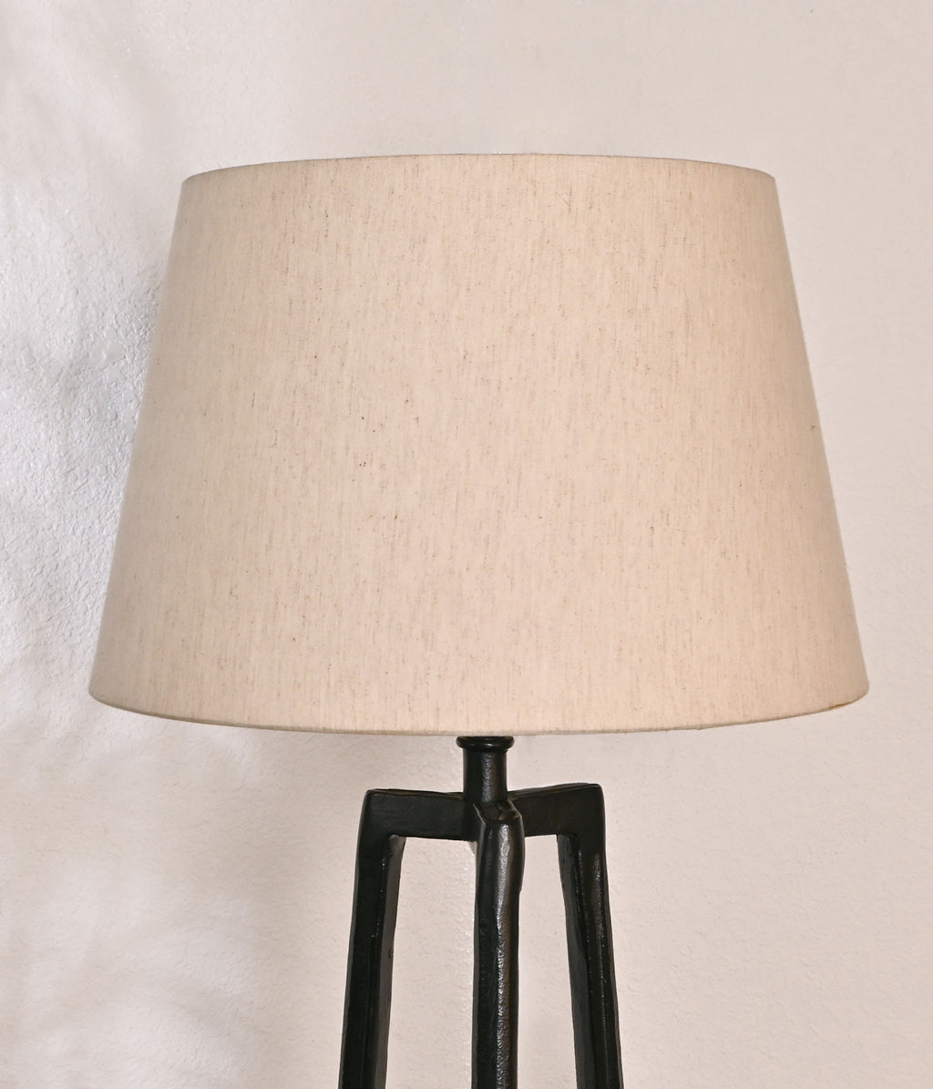 Noir Elegance Floor Lamp