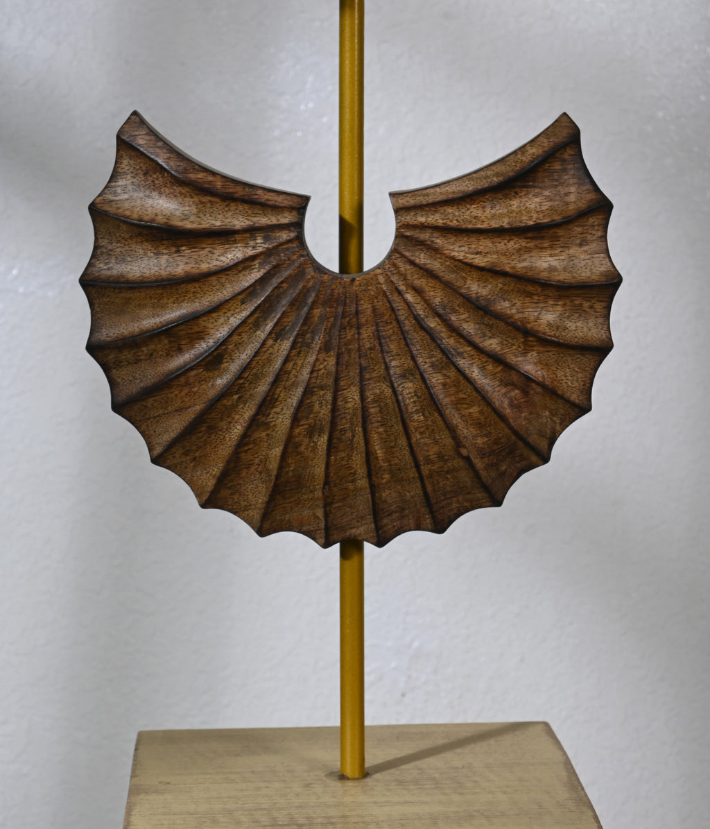 Rustic Aura Lamp