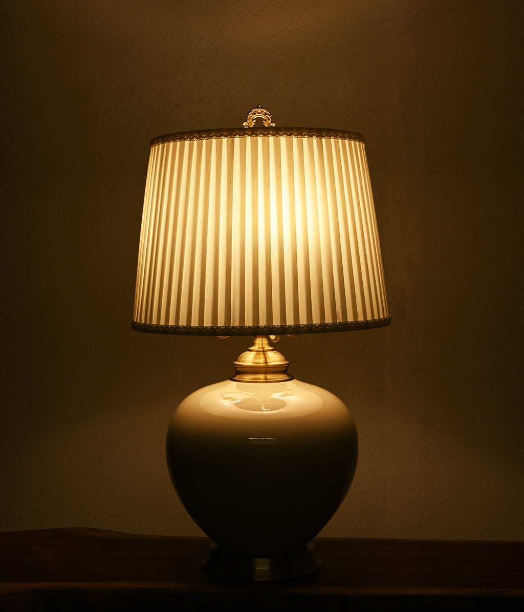 Pleated Cream Lamp