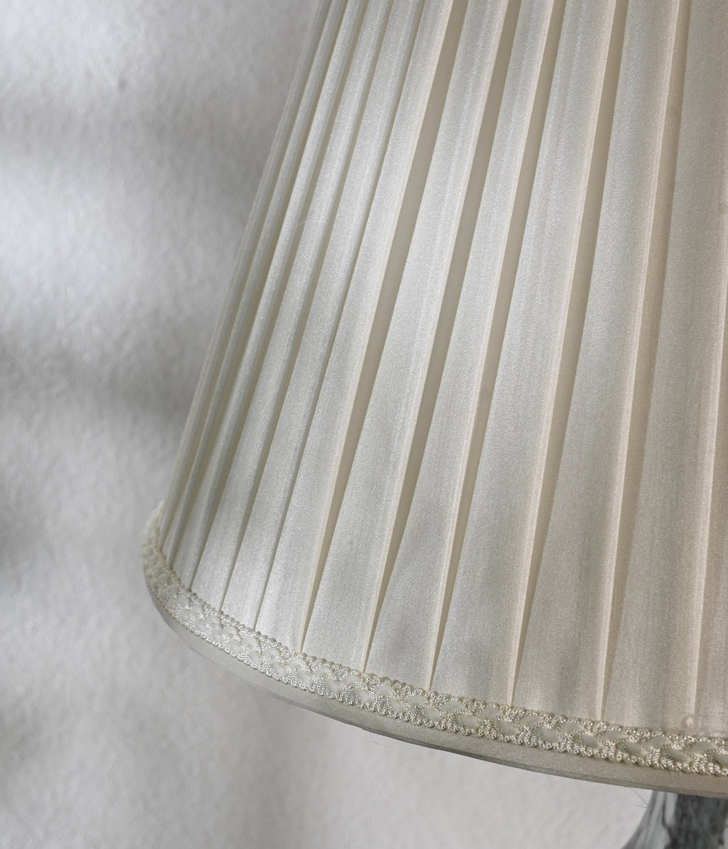 Pleated Cream Lamp