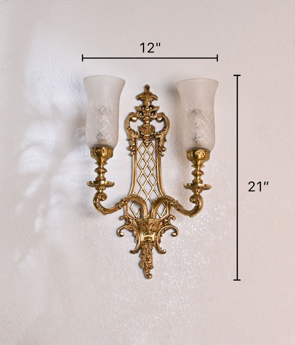 Royal Elegance Frosted Glass Wall Sconce