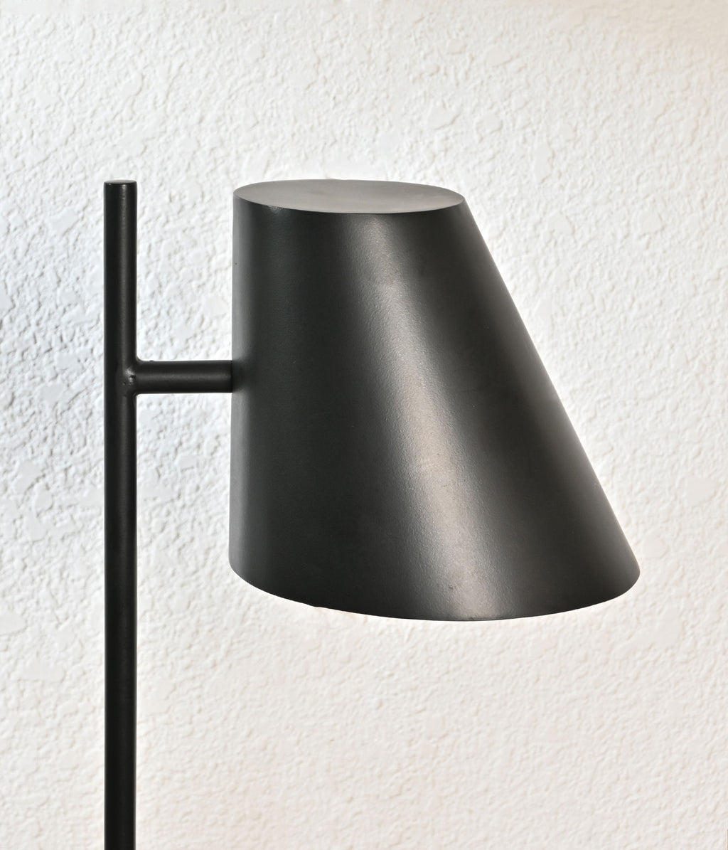 Obsidian Shine Reading Lamp