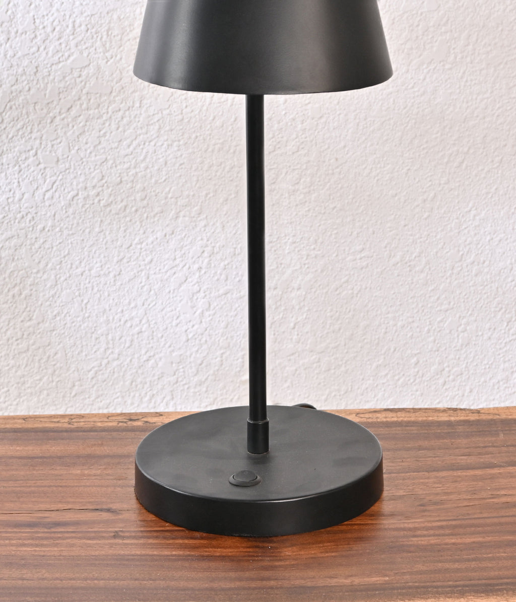 Obsidian Shine Reading Lamp