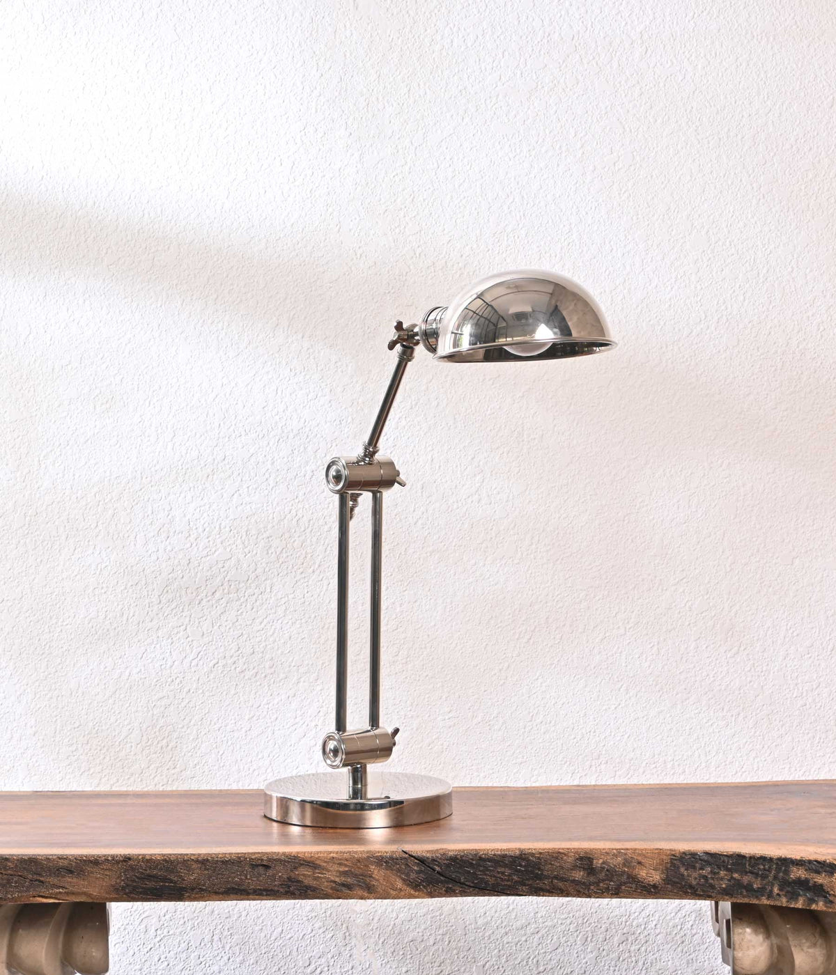 Lumina Luxe Nickel lamp