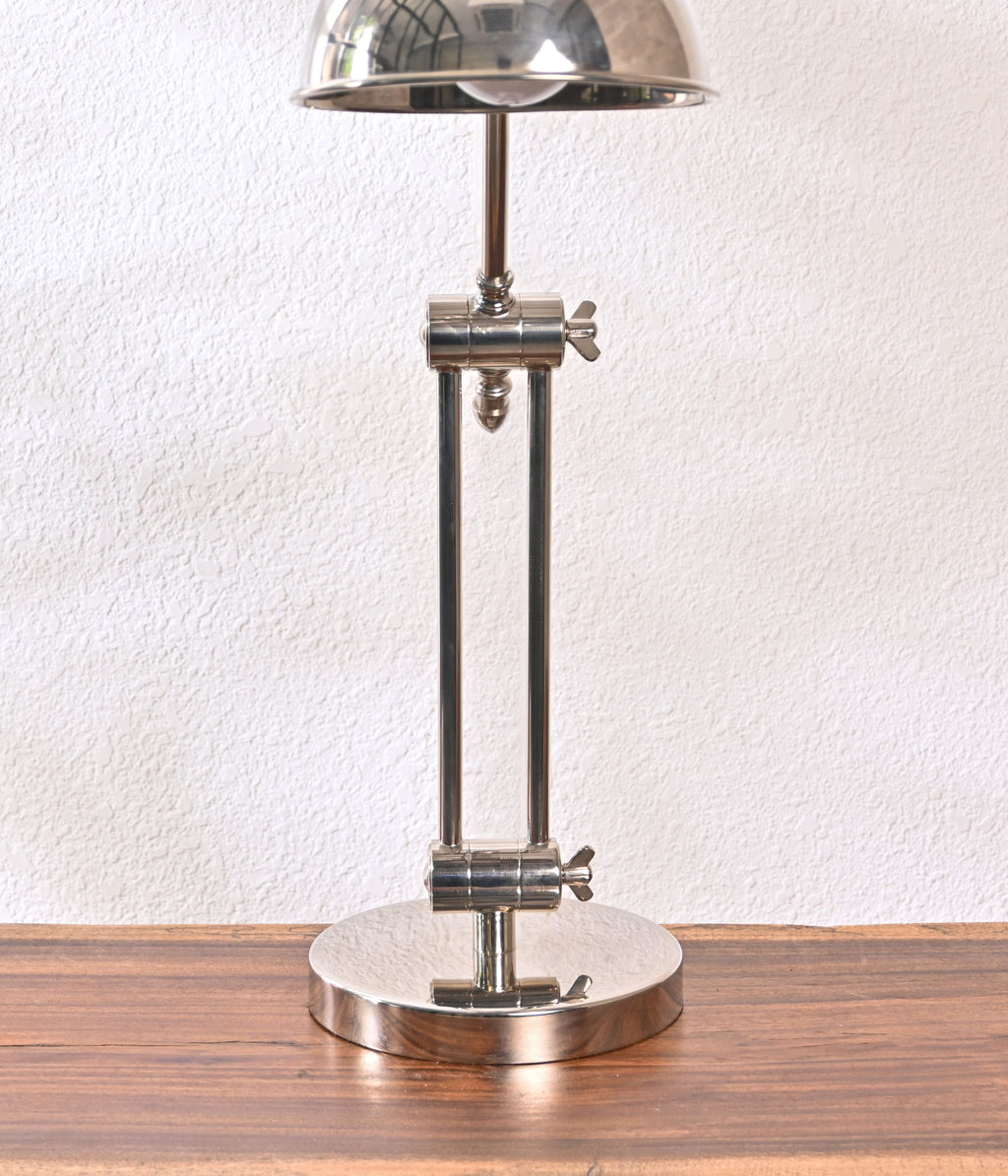 Lumina Luxe Nickel lamp