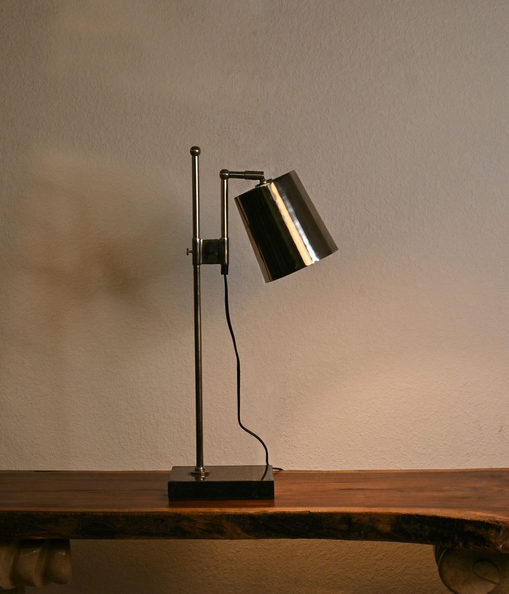 Obsidian Echo Nickel finish lamp