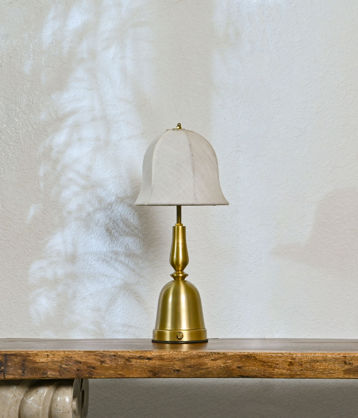 Golden Glow Touch Lamp