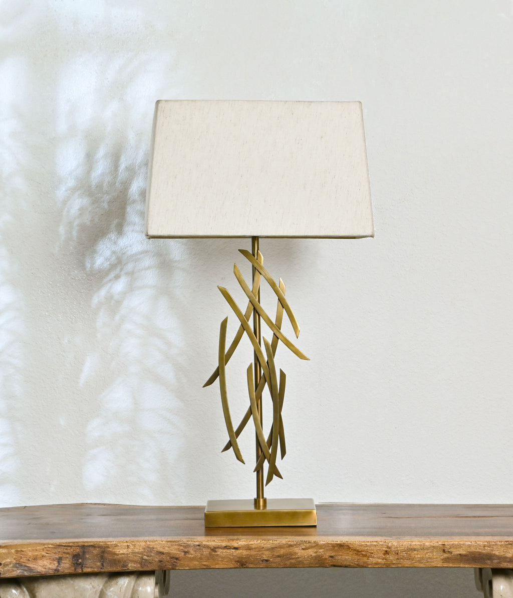 Zigzag Elegance Table Lamp