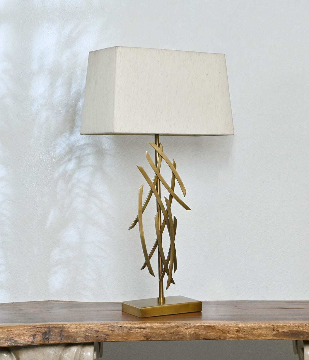 Zigzag Elegance Table Lamp