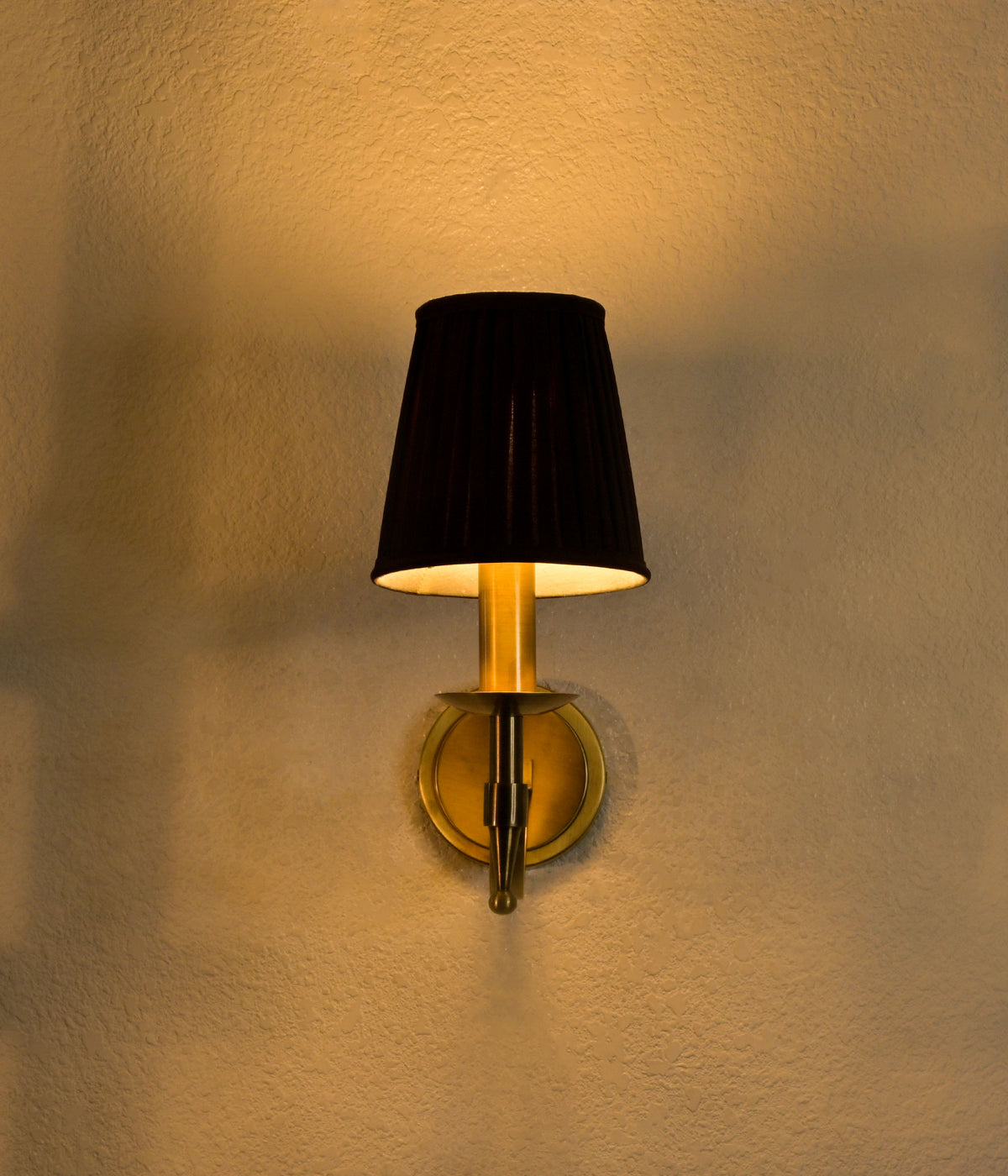 Antique Brass single Arm Sconce